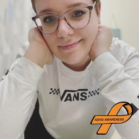 Meet your Posher, Christa - Picture 1 of 1